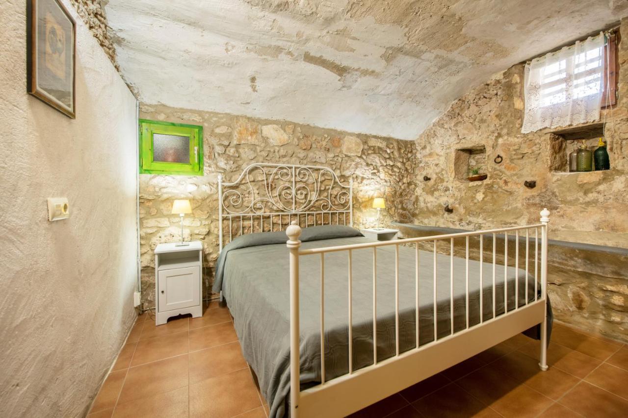 Seriñá Casa Rural, Can Cirera מראה חיצוני תמונה